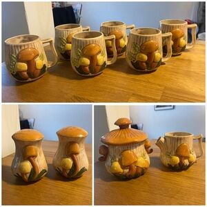 Arnel’s mushroom 10pc set vintage